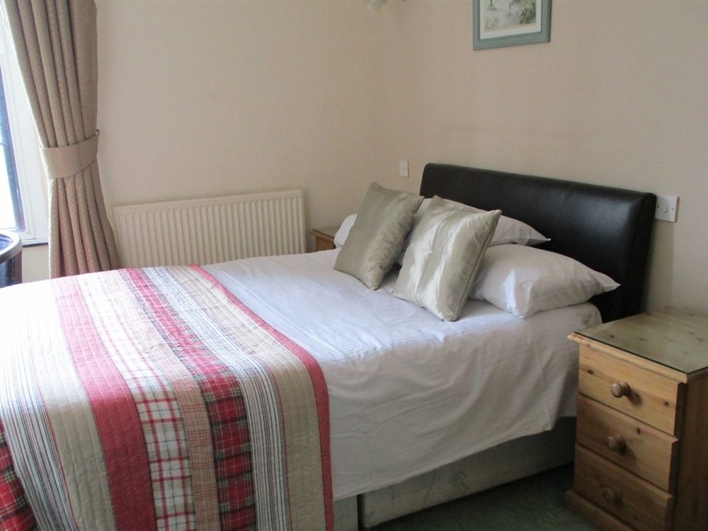 The County Hotel Haverfordwest Dış mekan fotoğraf
