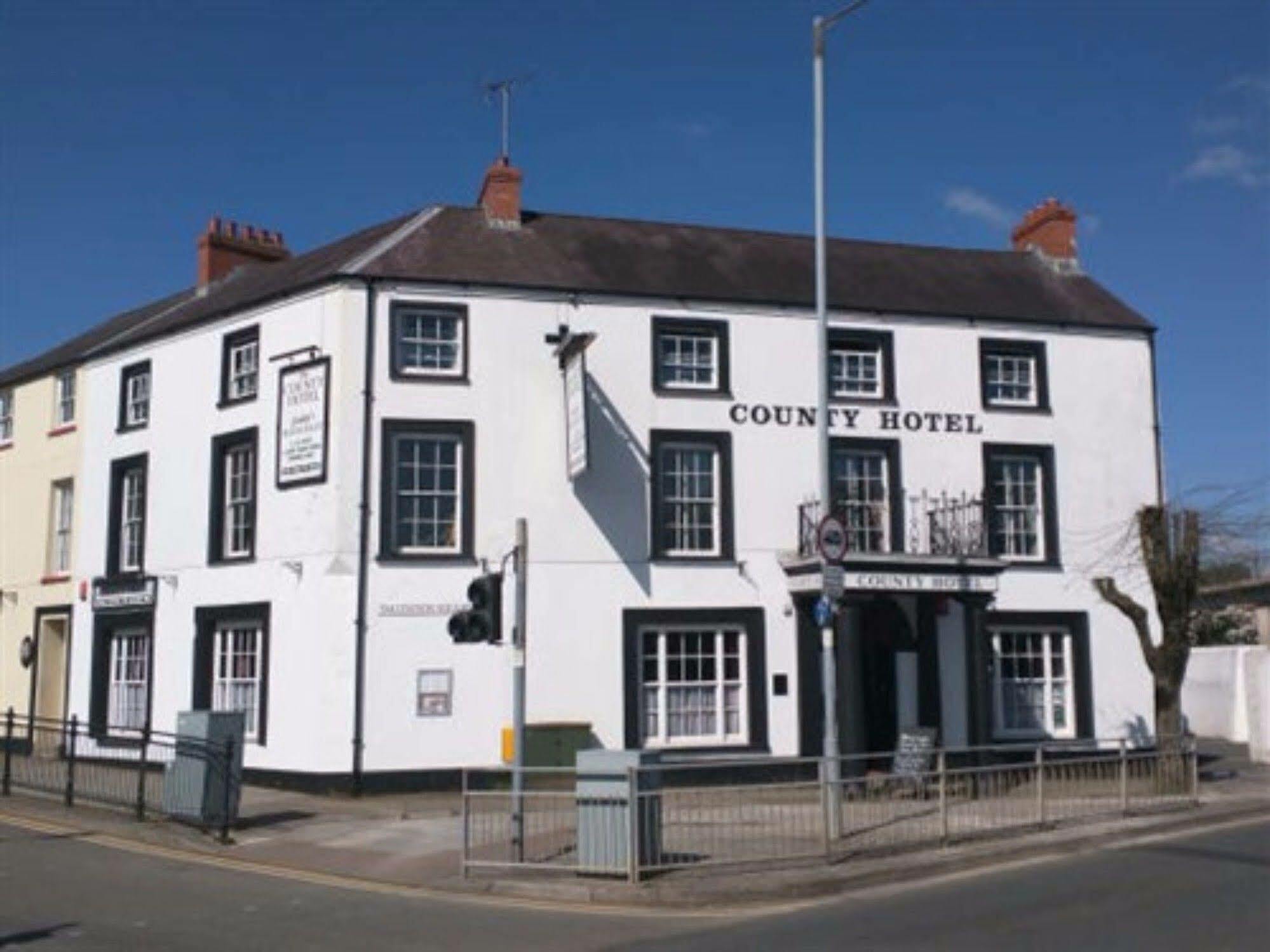 The County Hotel Haverfordwest Dış mekan fotoğraf
